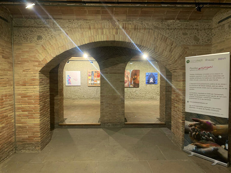 Inaugurem l’exposició de les obres d’Osona de Parelles Artístiques a Can Puget de Manlleu